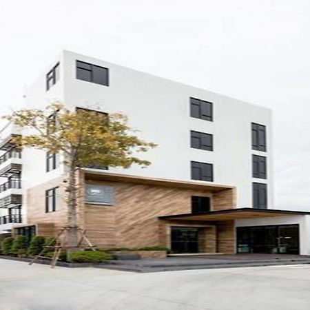 Narita Amata Hotel Чонбури Екстериор снимка