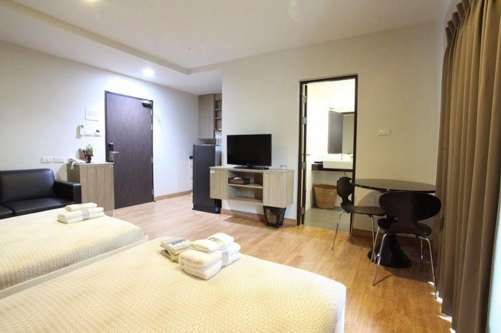 Narita Amata Hotel Чонбури Екстериор снимка